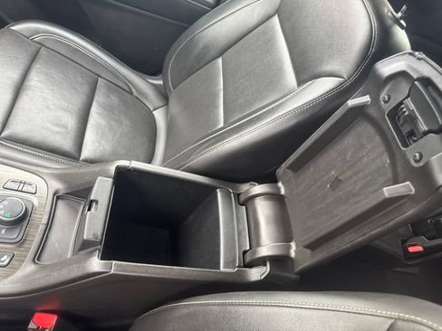 Used 2023 GMC Acadia SLT AWD/4WD image 20