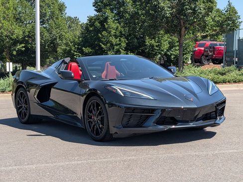 Used 2024 Chevrolet Corvette Stingray Convertible RWD image 9
