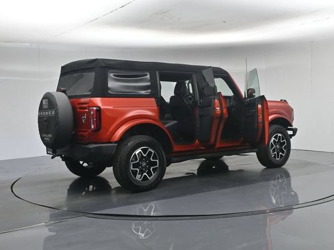 Certified 2024 Ford Bronco Outer Banks AWD/4WD image 6
