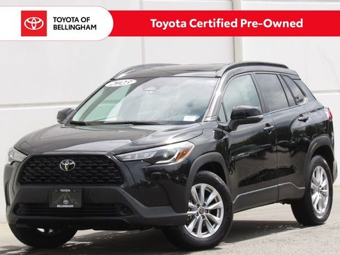 Certified 2023 Toyota Corolla Cross LE w/ Moonroof Package AWD/4WD image 1
