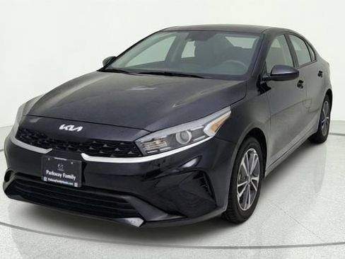 Used 2024 Kia Forte LXS FWD image 1