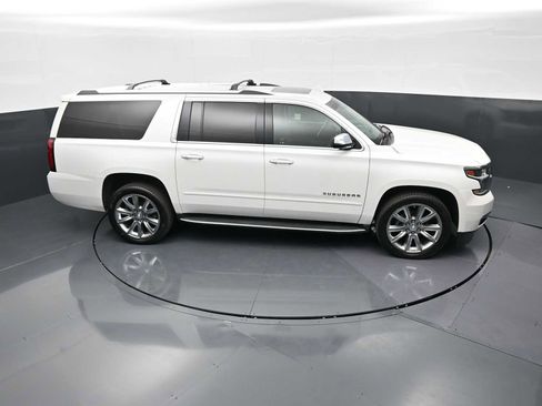 Used 2017 Chevrolet Suburban Premier AWD/4WD image 20