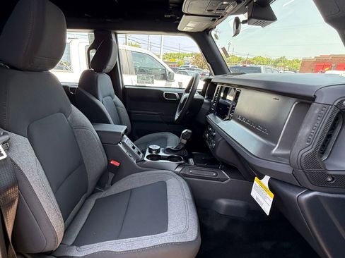 New 2026 Ford Bronco 4-Door AWD/4WD image 23
