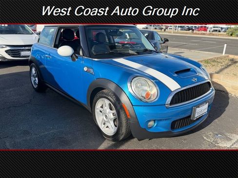 Used 2010 MINI Cooper S image 5