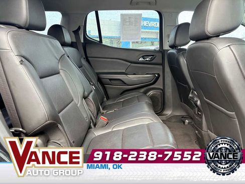 Used 2023 GMC Acadia SLT AWD/4WD image 19