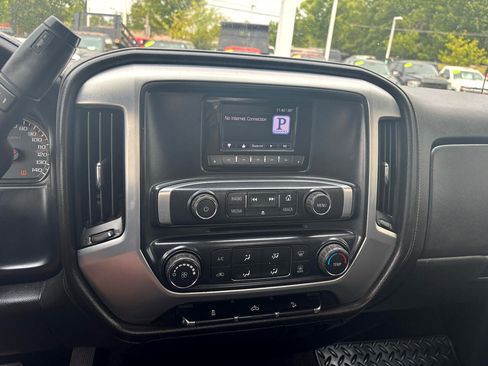 Used 2015 GMC Sierra 2500 SLE w/ SLE Preferred Package image 31