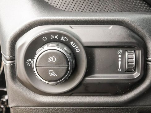 New 2025 Jeep Gladiator Rubicon w/ Convenience Group image 27