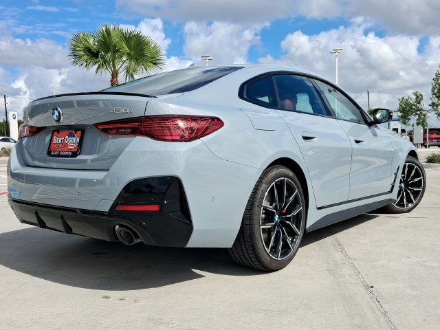 New 2026 BMW 430i xDrive w/ M Sport Package AWD/4WD image 7