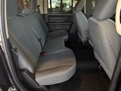 Used 2015 RAM 1500 Express AWD/4WD image 25