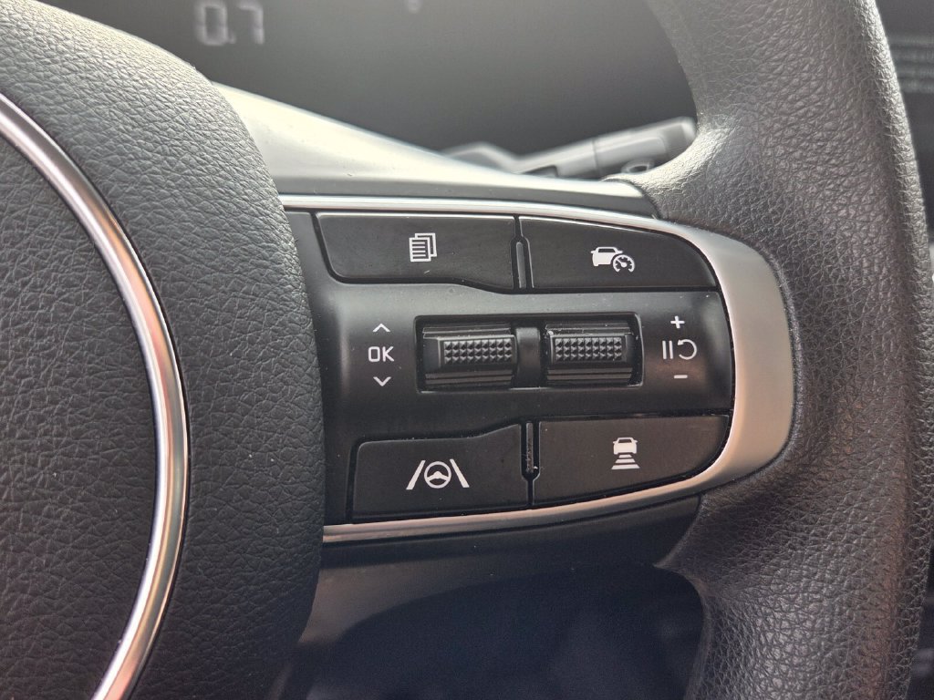 Used 2025 Kia K5 LXS FWD image 24