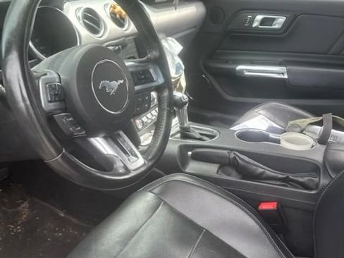Used 2019 Ford Mustang GT Premium w/ Black Accent Package RWD image 27