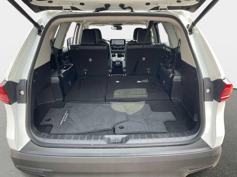 Used 2025 Toyota Grand Highlander AWD image 15
