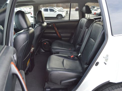 Used 2013 Toyota Highlander Limited image 15