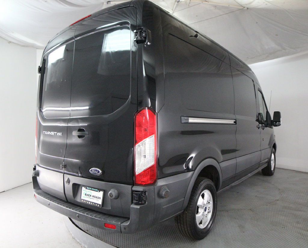 Used 2017 Ford Transit 250 148 Medium Roof RWD image 9