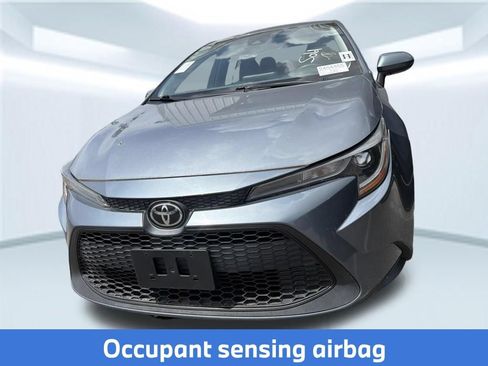 Used 2021 Toyota Corolla LE FWD image 2
