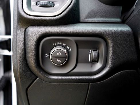 New 2026 RAM 2500 Tradesman AWD/4WD image 19
