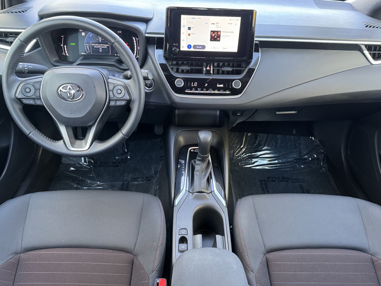 Used 2026 Toyota Corolla SE FWD image 13