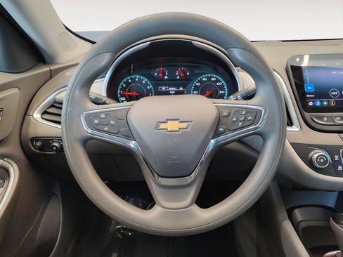 Used 2020 Chevrolet Malibu LS FWD image 14