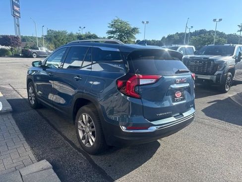 Used 2024 GMC Terrain SLT AWD/4WD image 6