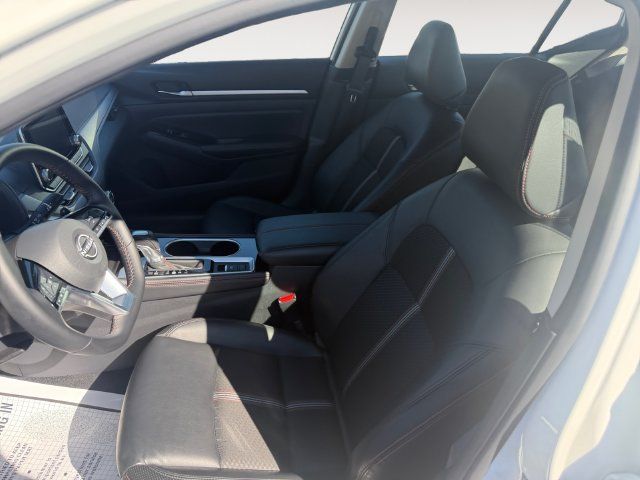 Used 2025 Nissan Altima 2.5 SR AWD/4WD image 4