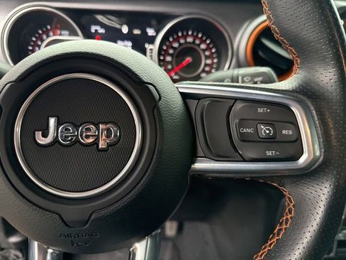 Certified 2020 Jeep Gladiator Mojave image 37