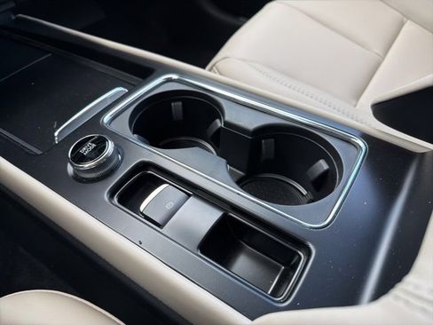 New 2026 Lincoln Corsair Premiere image 14