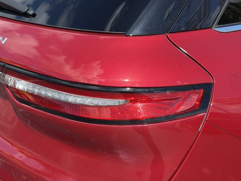 Used 2022 Lincoln Corsair FWD image 11