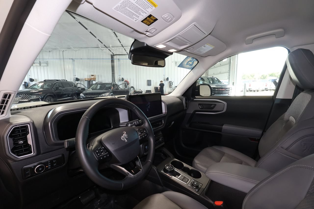 Used 2025 Ford Bronco Sport Badlands w/ Badlands Tech Package AWD/4WD image 9