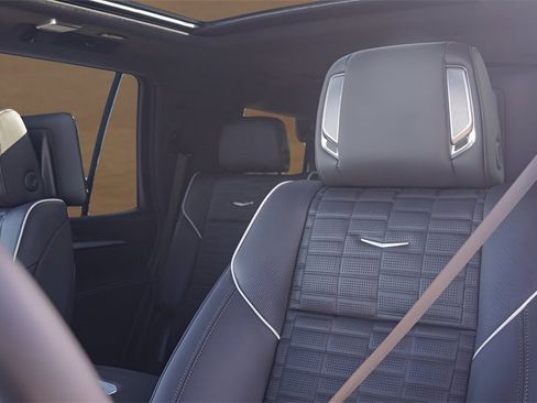 New 2026 Cadillac Escalade Platinum Sport w/ LPO, ONYX Package image 11