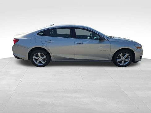 Used 2019 Chevrolet Malibu LS image 6