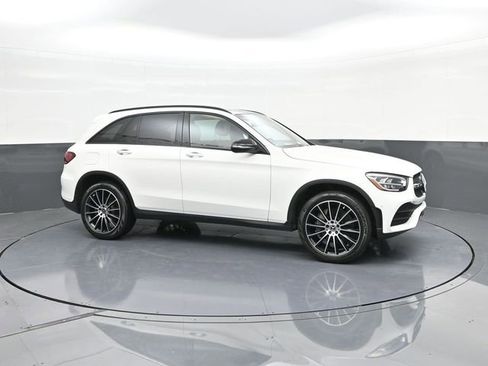Used 2021 Mercedes-Benz GLC 300 image 17