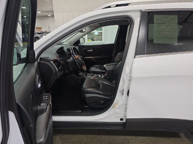 Used 2020 Jeep Cherokee Limited AWD/4WD image 23