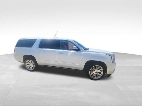 Used 2017 GMC Yukon XL Denali w/ Open Road Package image 6