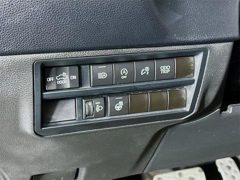 Used 2022 Toyota Tundra SR5 image 10