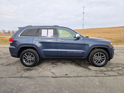 Used 2020 Jeep Grand Cherokee Limited w/ Trailer Tow Group IV image 2