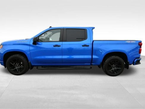 Used 2025 Chevrolet Silverado 1500 Custom w/ LPO, Dark Essentials Package AWD/4WD image 4