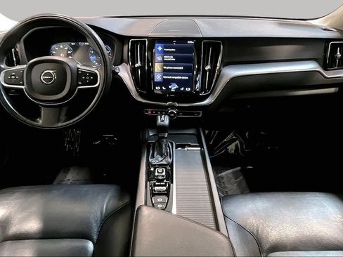 Used 2019 Volvo XC60 T6 Momentum w/ Advanced Package AWD/4WD image 15