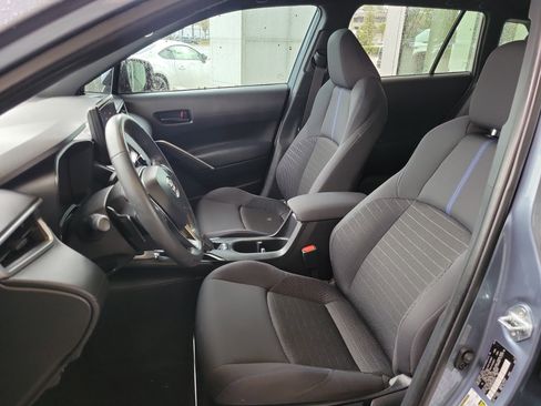 Certified 2024 Toyota Corolla Cross SE image 13