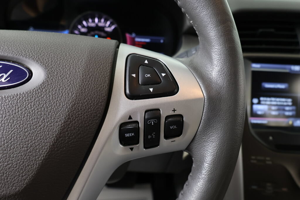 Used 2014 Ford Edge SEL w/ Equipment Group 205A AWD/4WD image 34