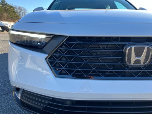 Certified 2023 Honda Accord Touring image 27