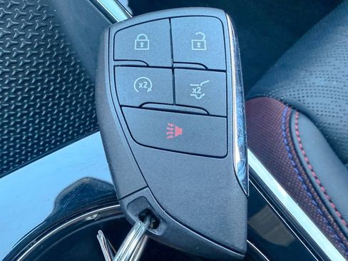 Certified 2025 Chevrolet Equinox RS w/ Safety and Technology Package image 45