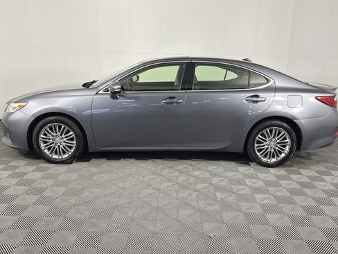 Used 2015 Lexus ES 350 w/ Premium Package FWD image 4