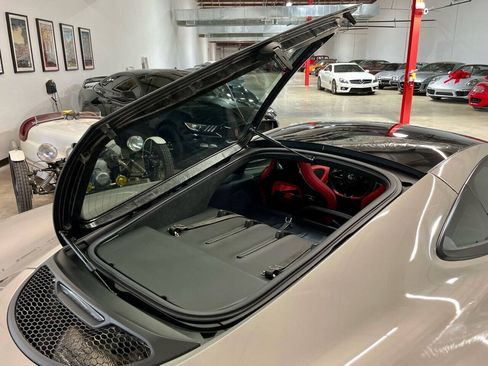 Used 2017 McLaren 570S RWD image 64