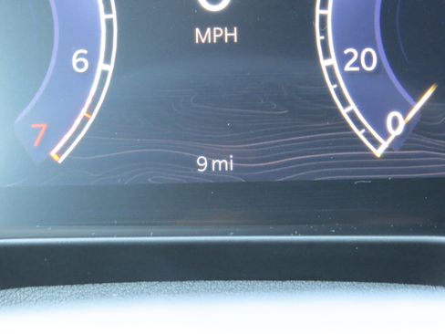 New 2025 Jeep Grand Cherokee 4WD image 24