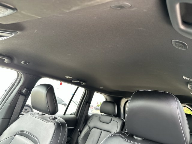Used 2024 Jeep Grand Cherokee Limited AWD/4WD image 19