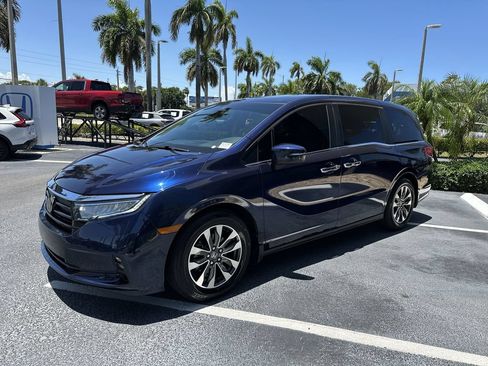 Certified 2024 Honda Odyssey EX-L image 4