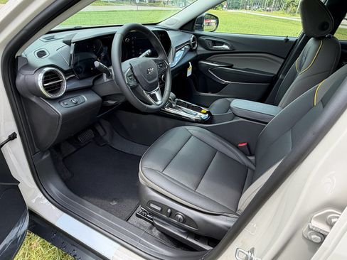 New 2026 Chevrolet Trax ACTIV w/ Driver Confidence Package FWD image 14