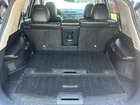 Used 2016 Nissan Rogue SL w/ SL Premium Package FWD image 10