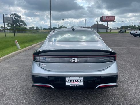 Used 2024 Hyundai Sonata SEL FWD image 7