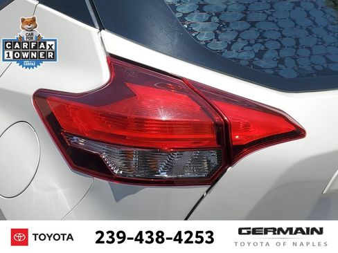 Used 2019 Nissan Kicks SV FWD image 17
